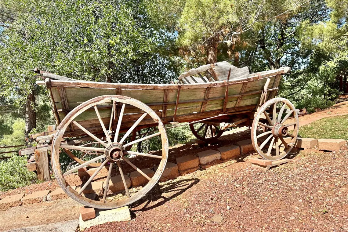 406c0d70b28f48ef9d8b0ffb64c44ad0 LargeOriginal.jpg